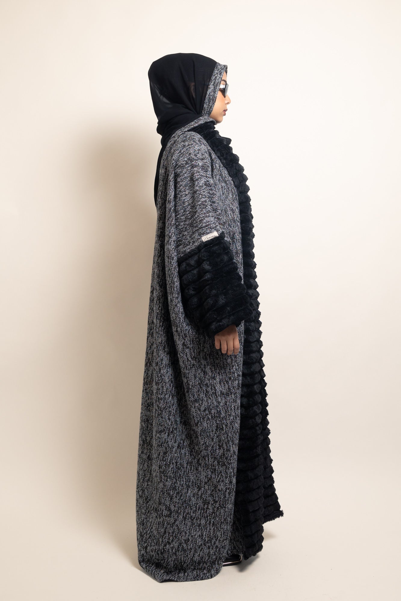 Abaya Hind
