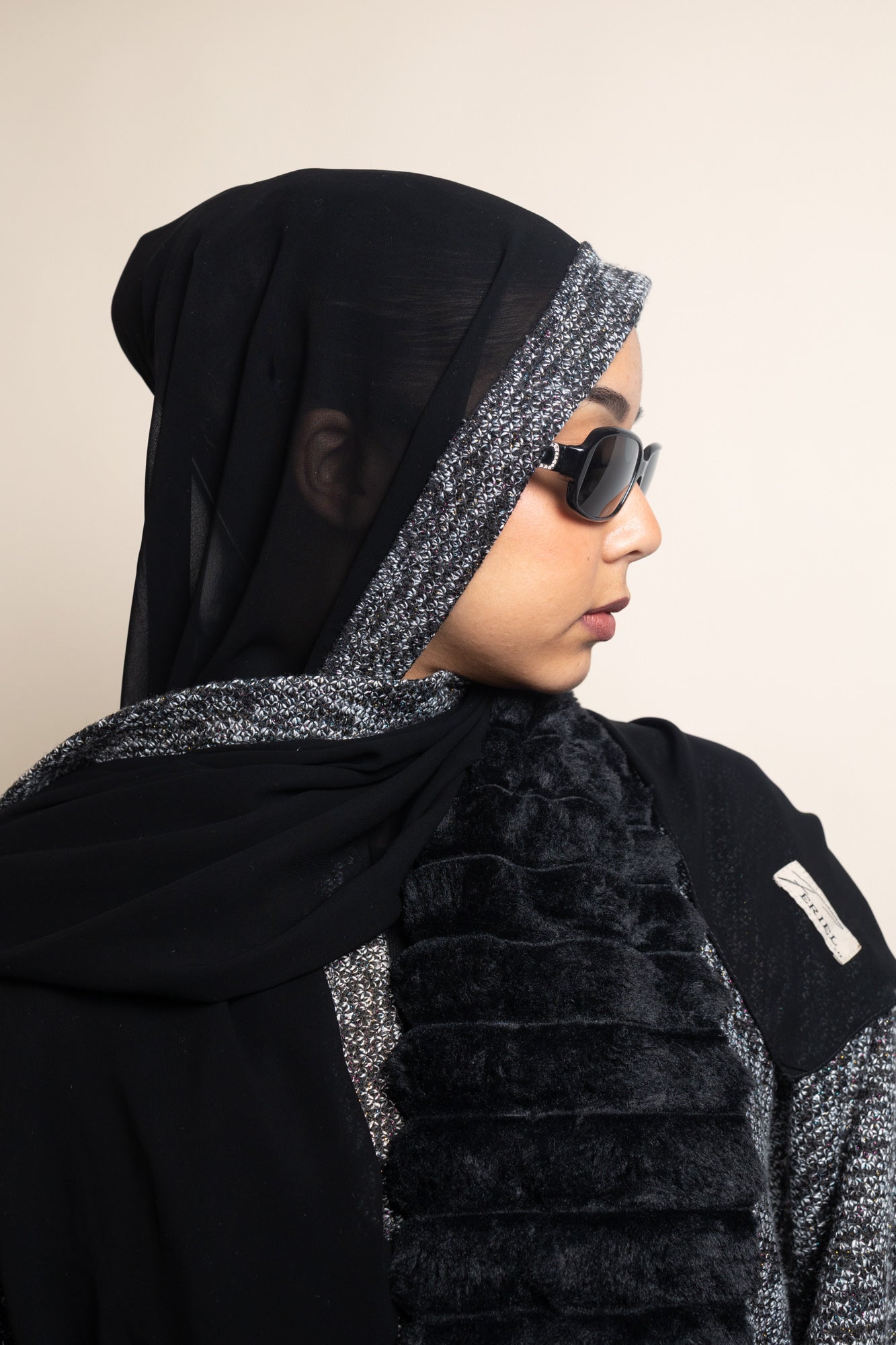 Abaya Hind